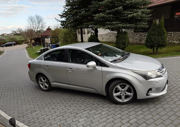 Toyota Avensis cena 35900 przebieg: 169000, rok produkcji 2013 z Miasteczko Śląskie małe 106